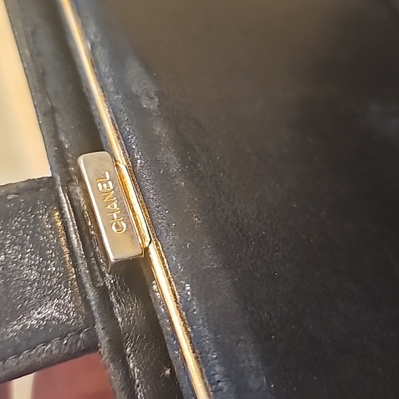 Authentic Chanel wallet - Picture 8 of 9